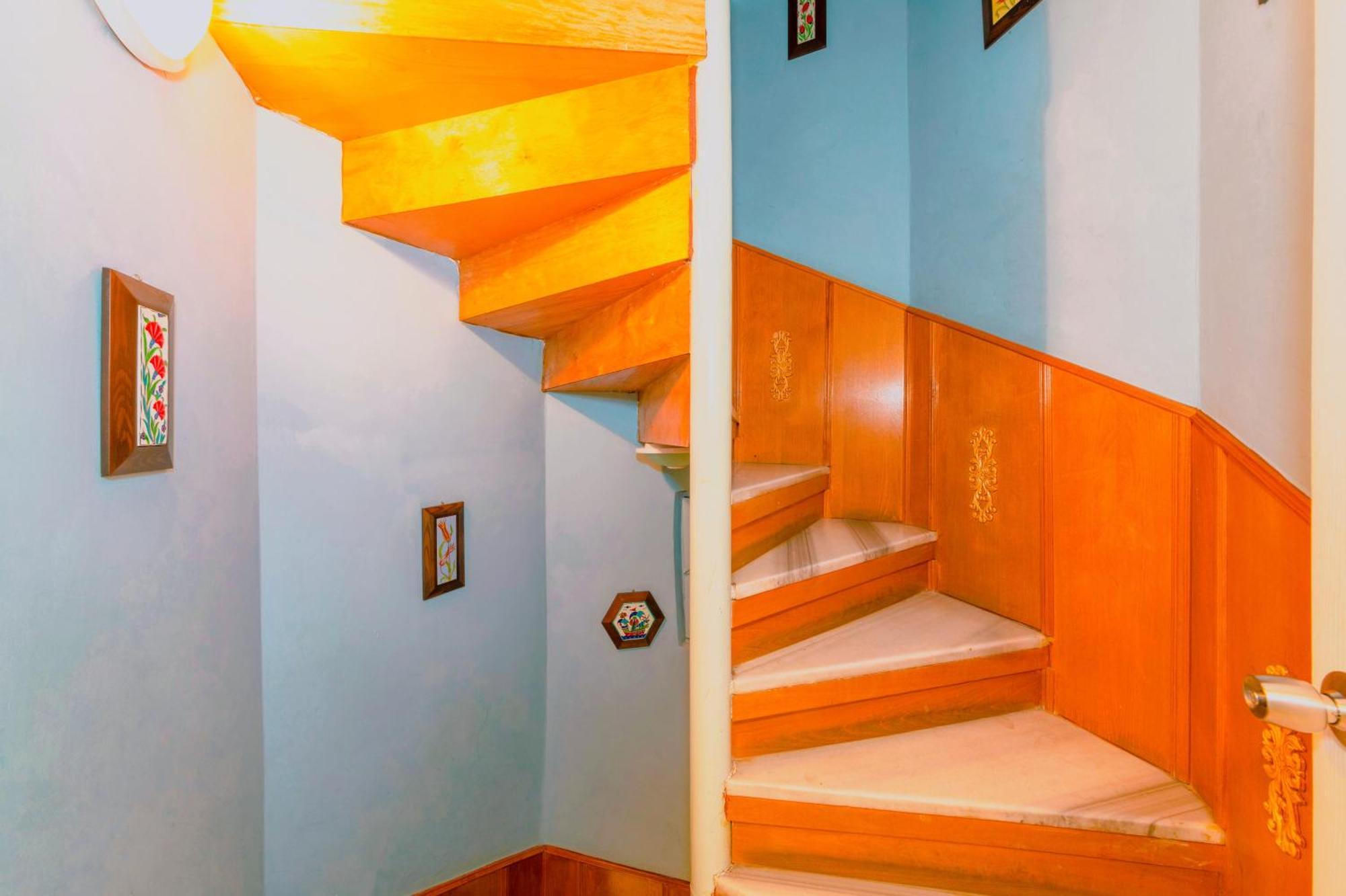 Connecting Family Room