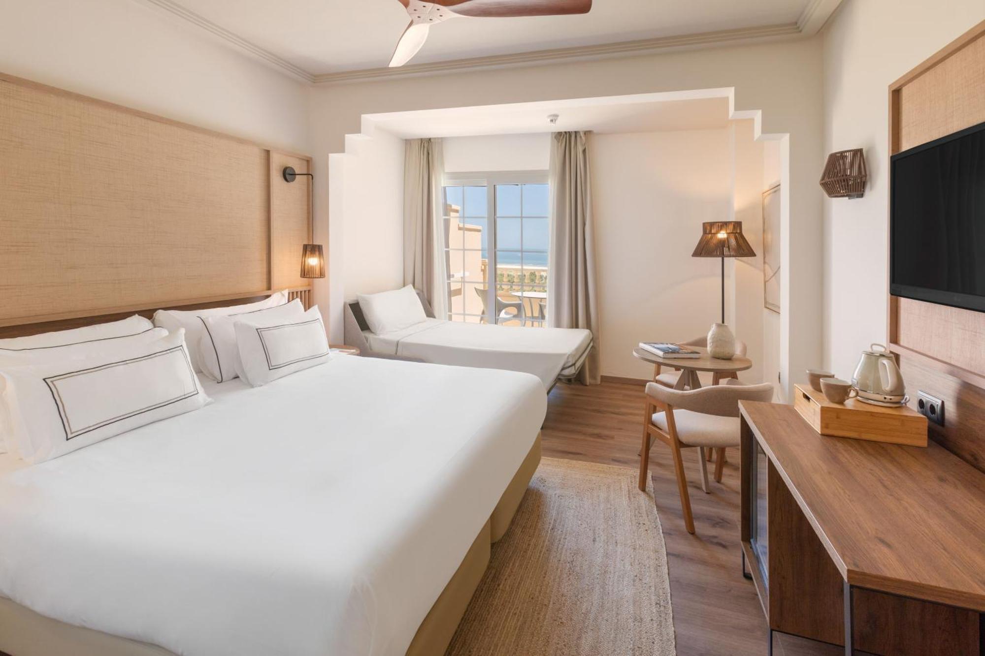 Family Room Sea View (2 Adults + 2 Children)