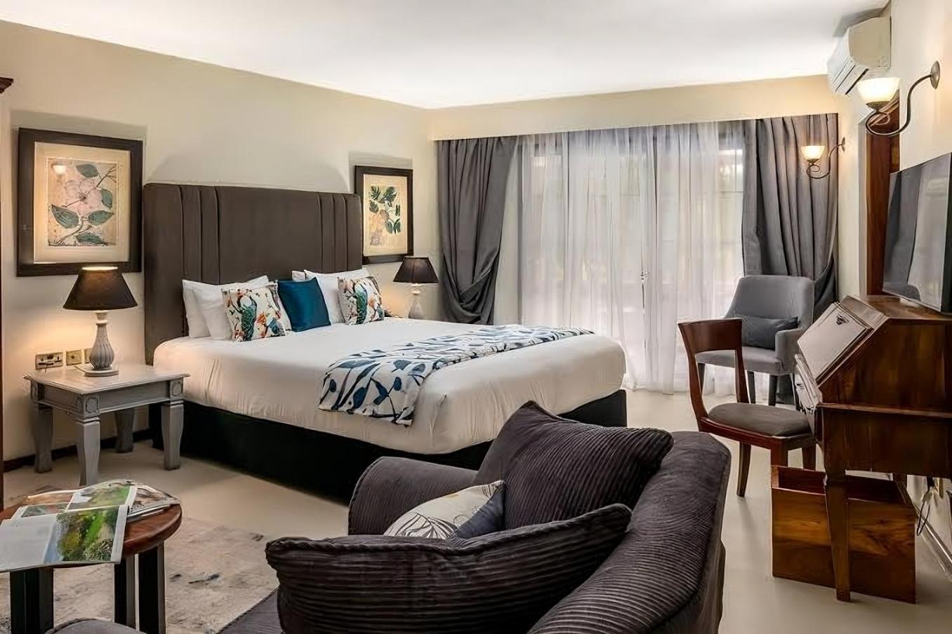 Deluxe Suite