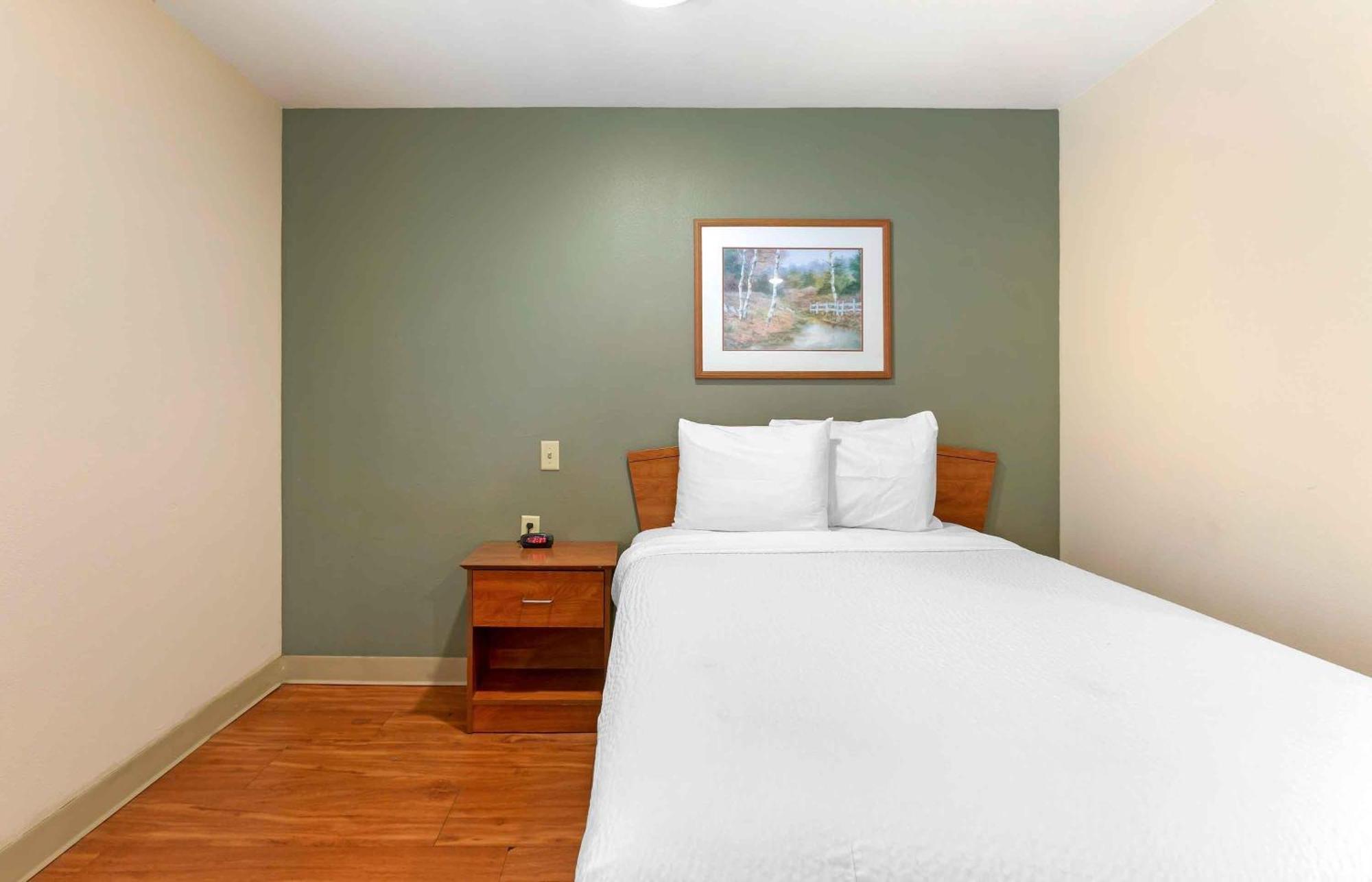 Standard Double Room - Non-Smoking