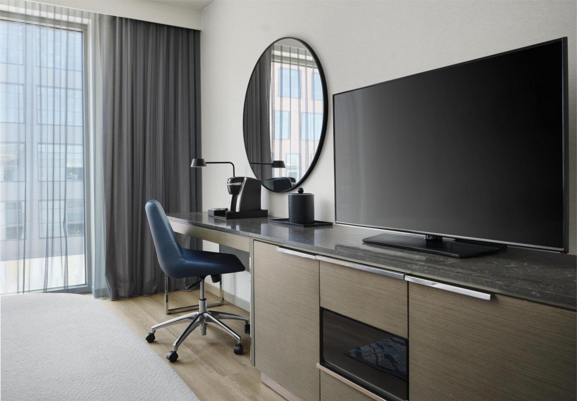 King Room with City View