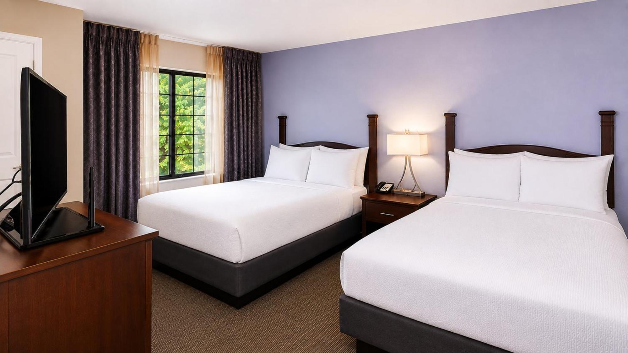 One-Bedroom Suite with Two Double Beds