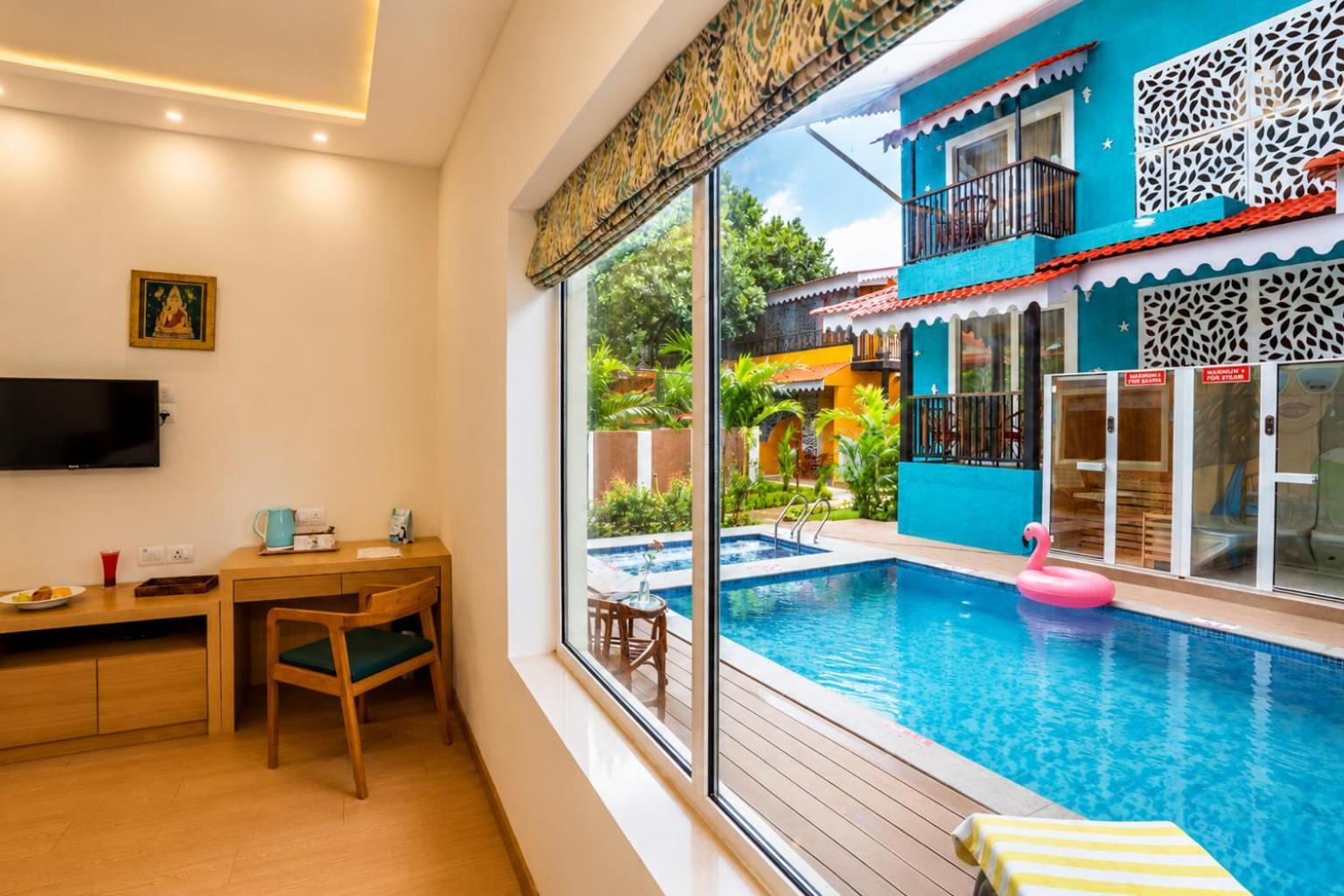 Poolside Sundowner Room