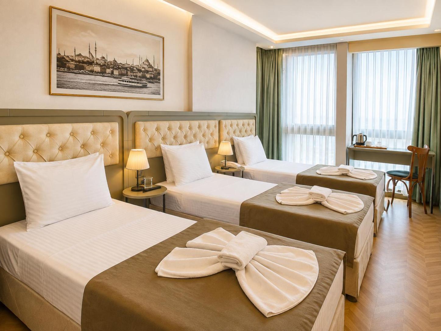 Triple Room with Sea View
