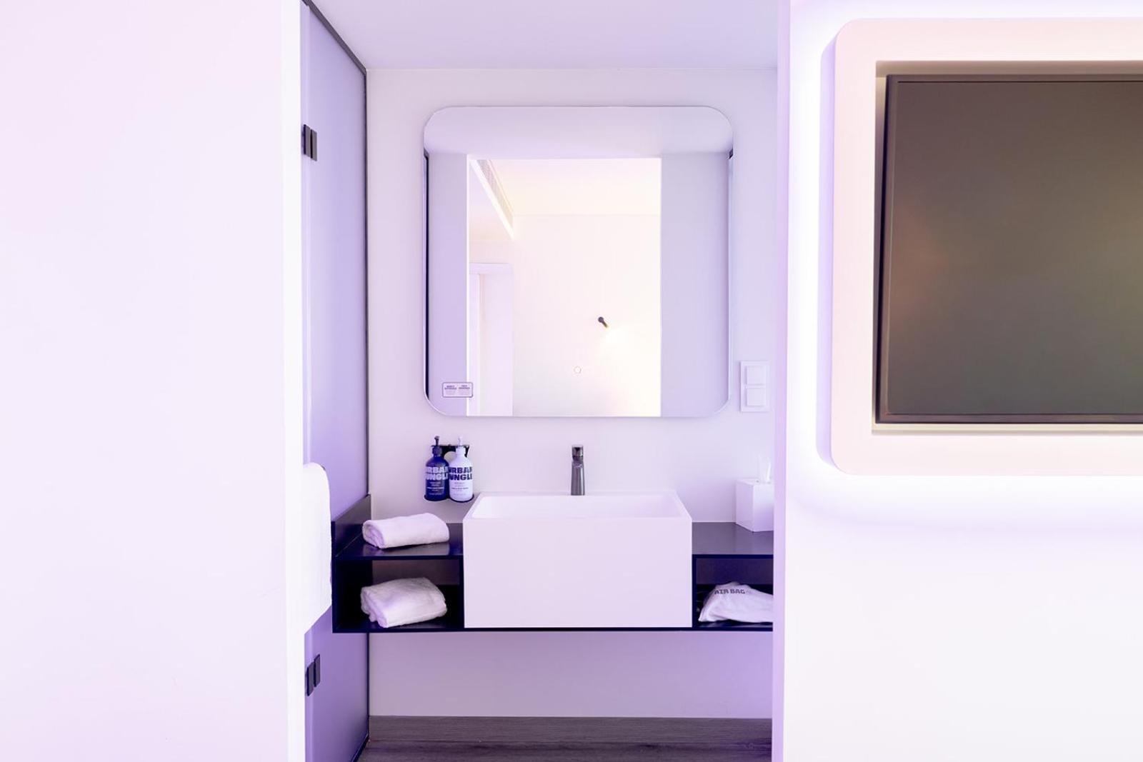 Premium Queen High Floor