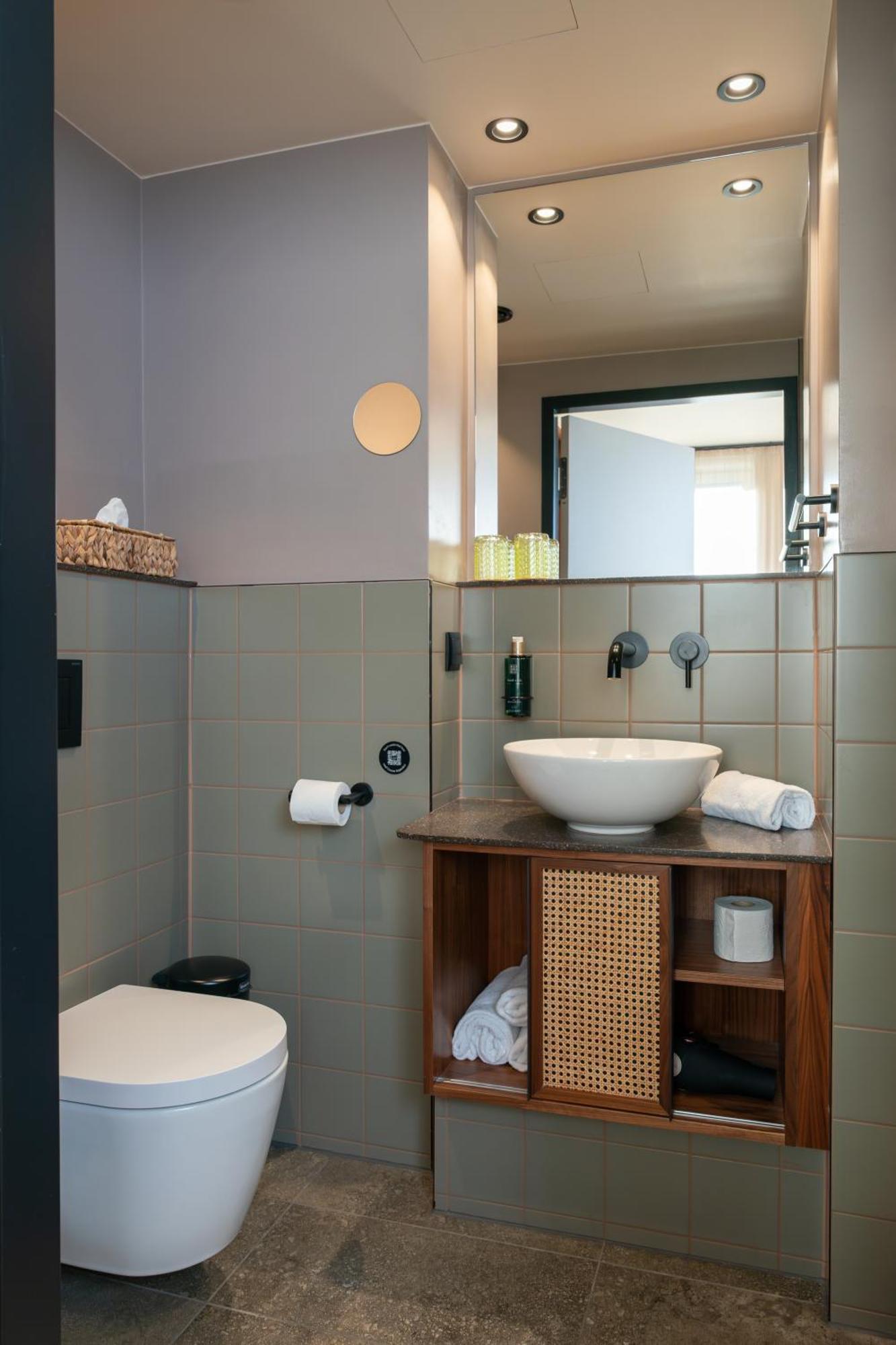 Standard Double Room (Urban Cocoon)