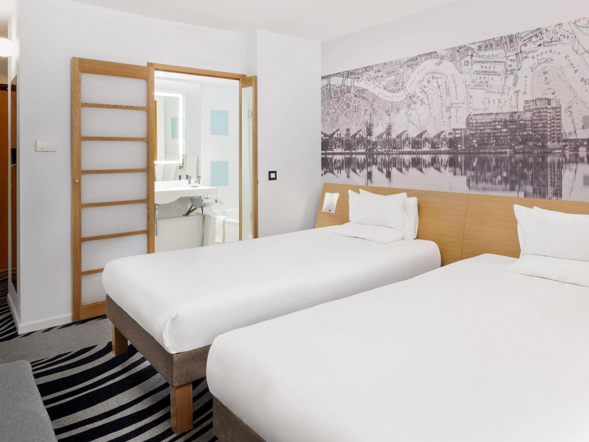 Standard Double Room with Two Single Beds