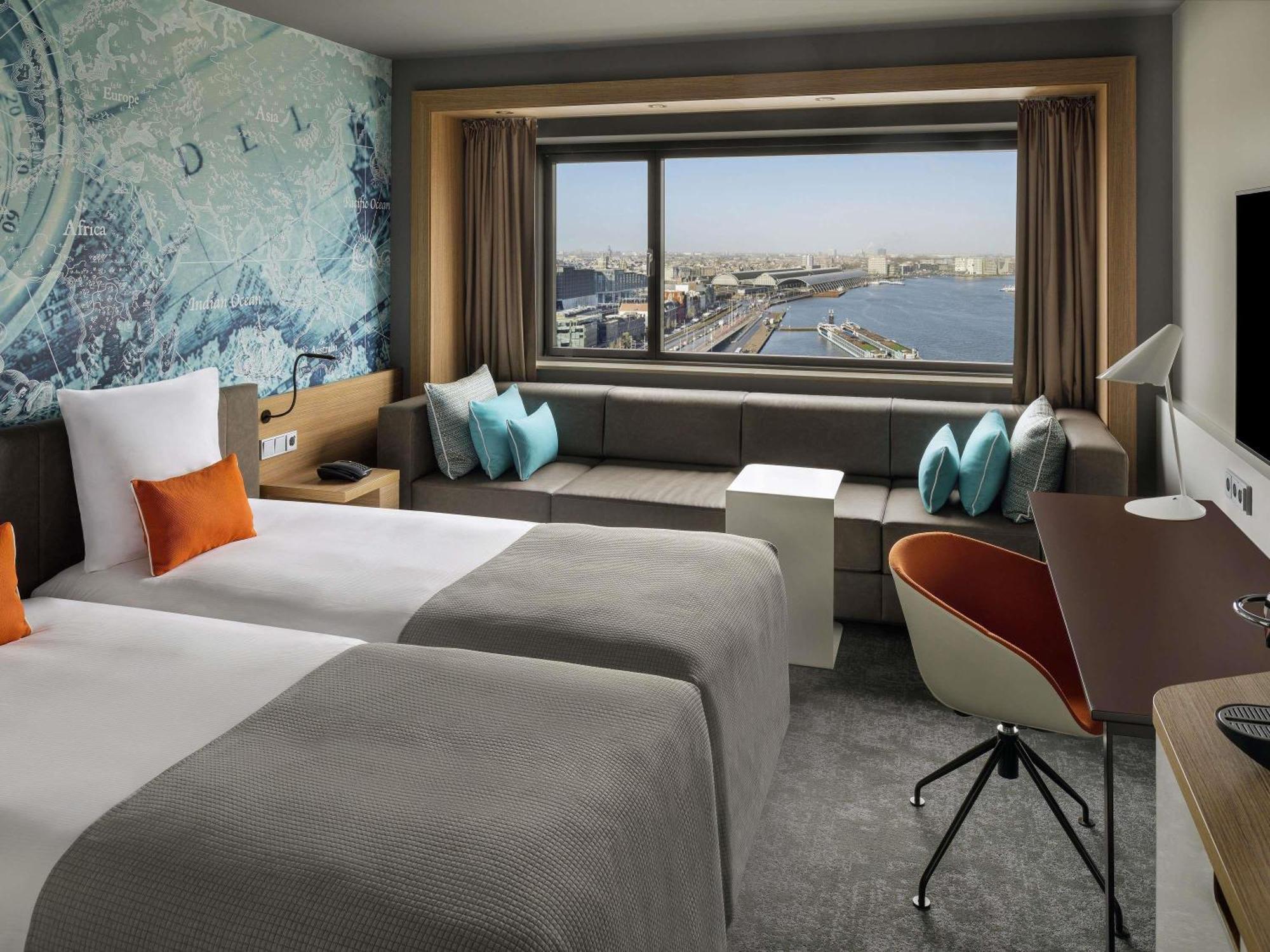 Sleep Twin Room with View