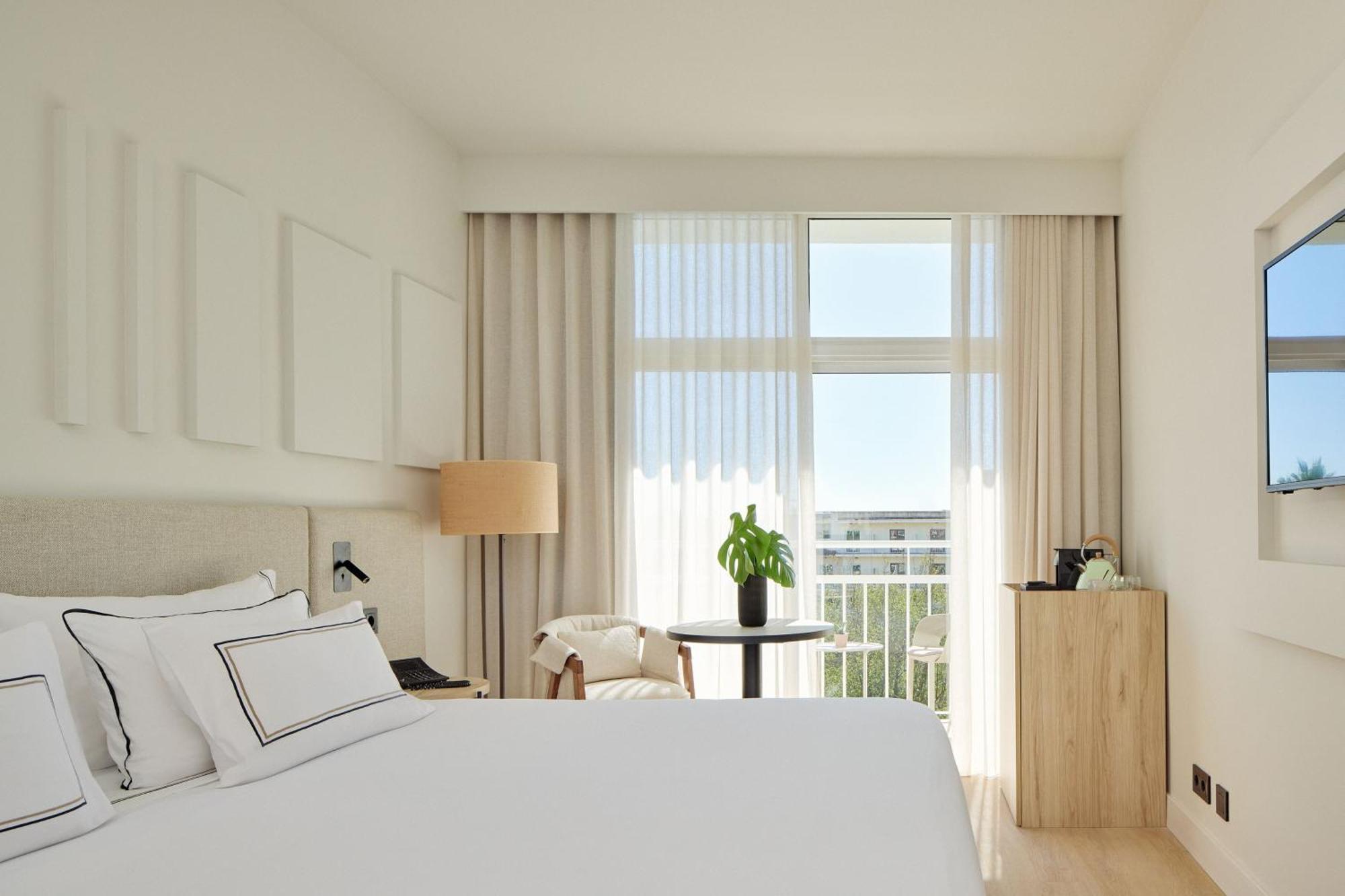 Premium Connecting Room
