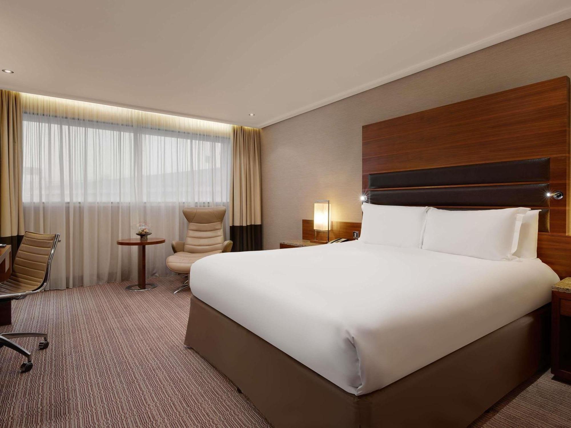 Luxury King Room