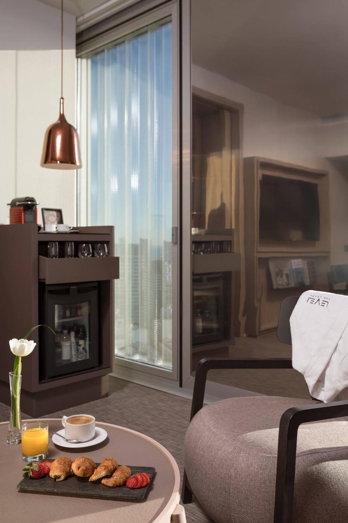 The Level Master Suite with Sea View