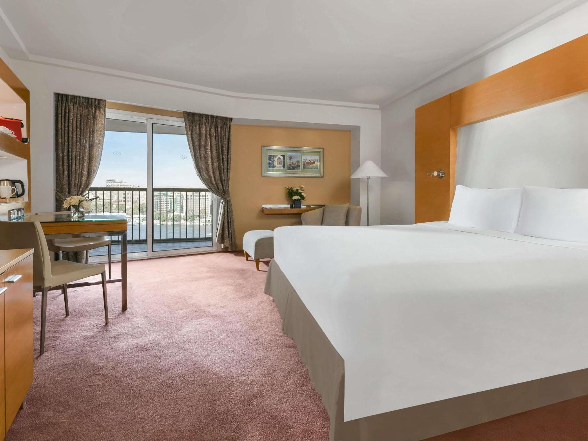 Luxury King Room with Club Millesime Access and Full Nile View