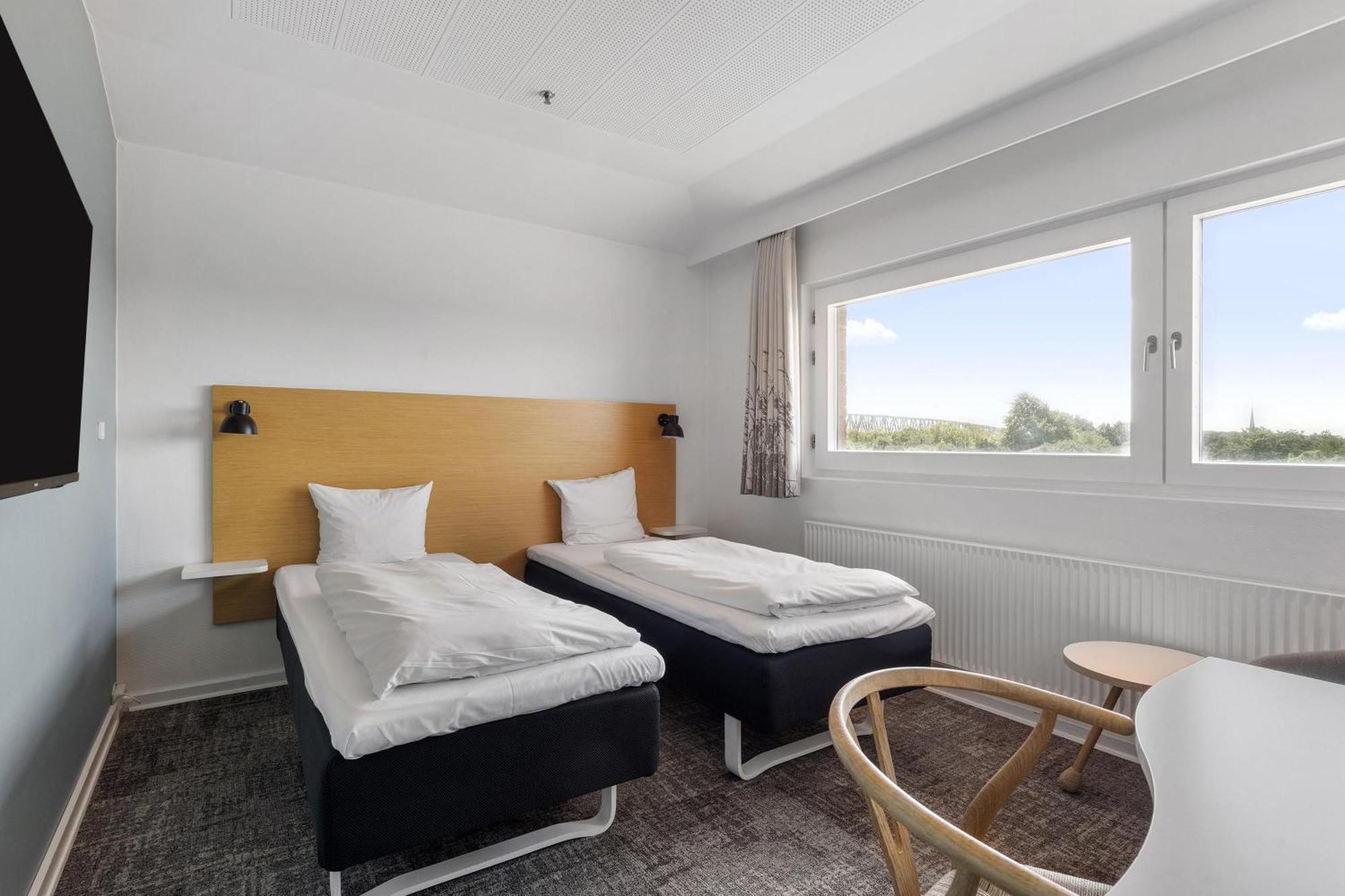 Economy Twin Room - Non-Smoking
