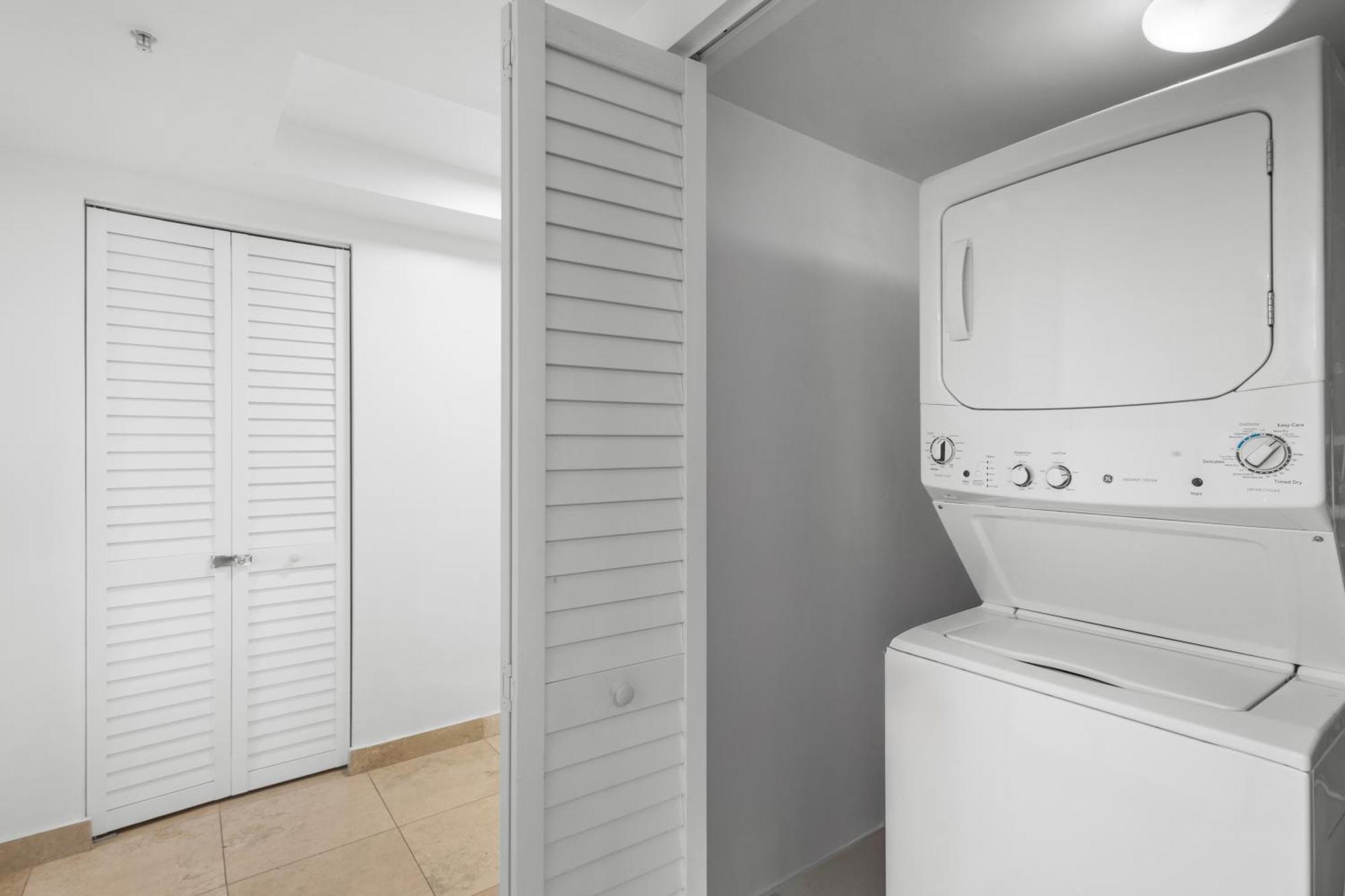 Two-Bedroom Deluxe Apartment
