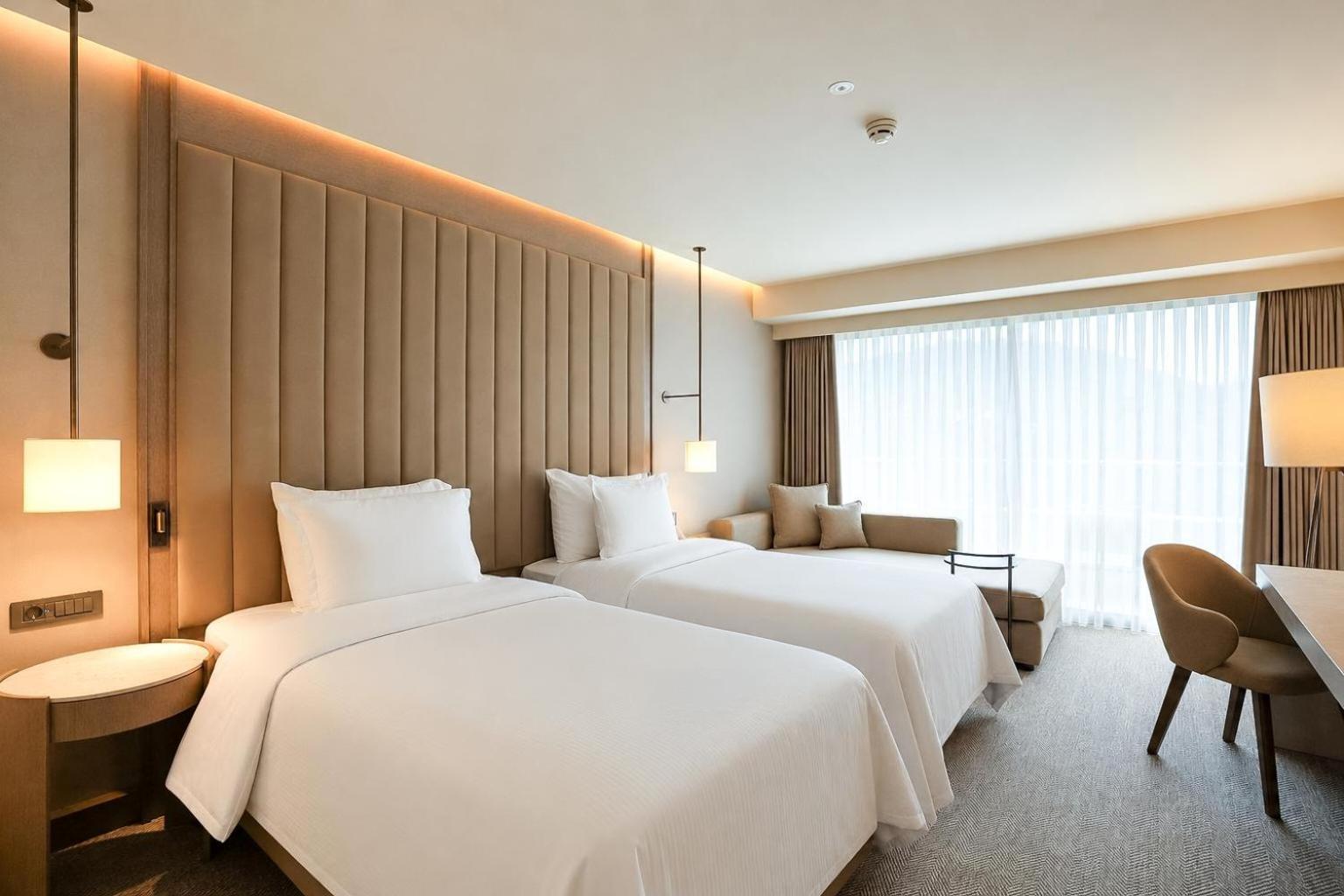 Deluxe Double or Twin Room with Sea View