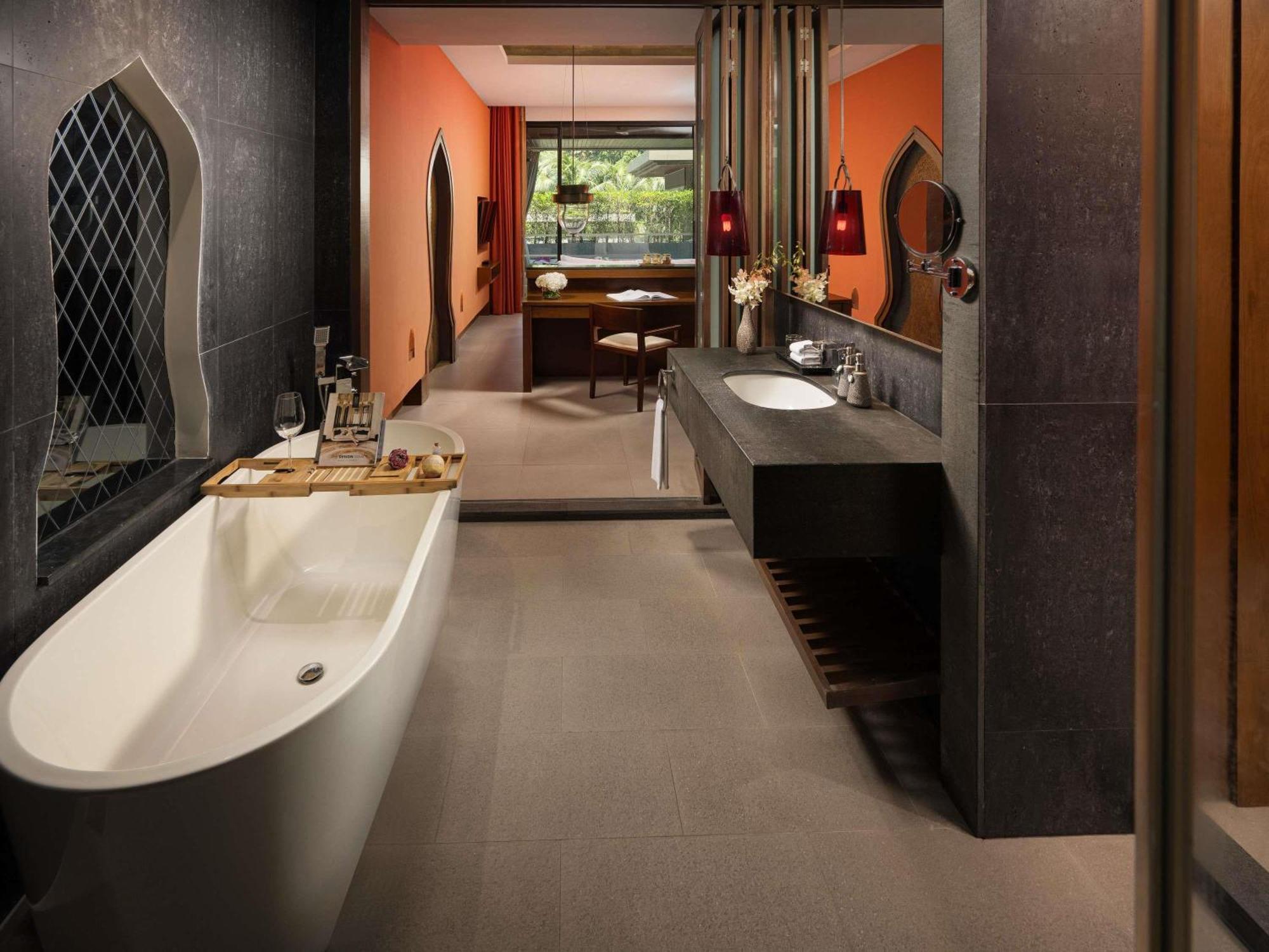 Premier King Room with Pool Access and Spa Bath
