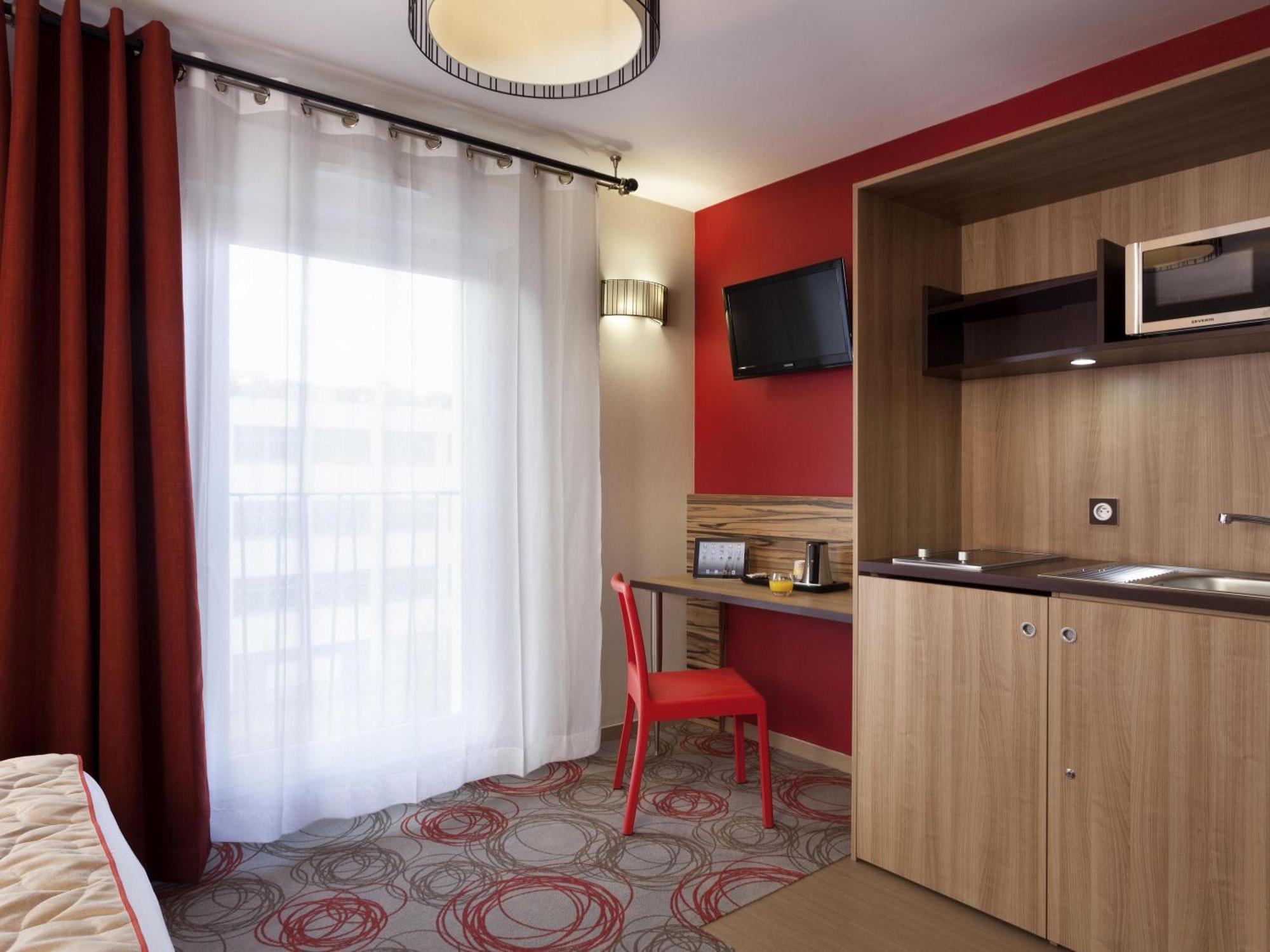 Studio with Double Bed