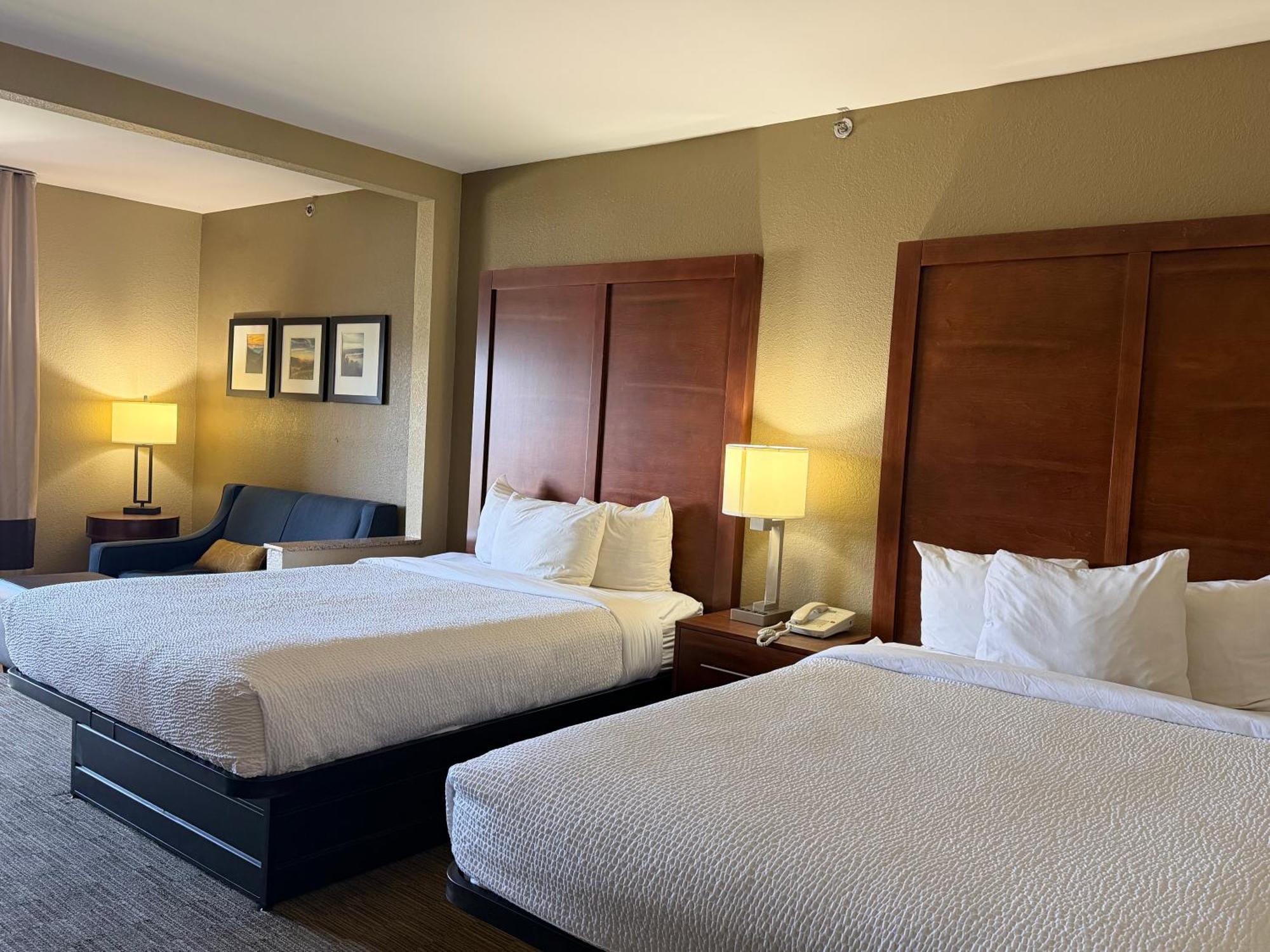 Queen Suite with Two Queen Beds and Sofa Bed - Non-Smoking