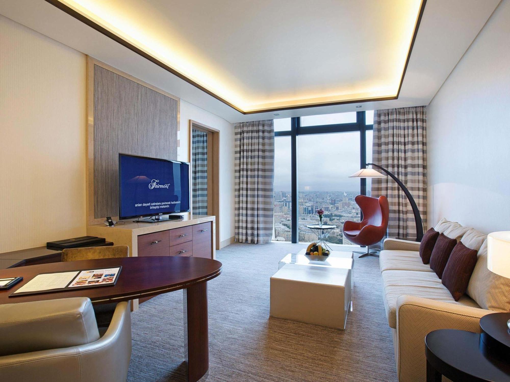 Fairmont Gold Signature Suite Sea View