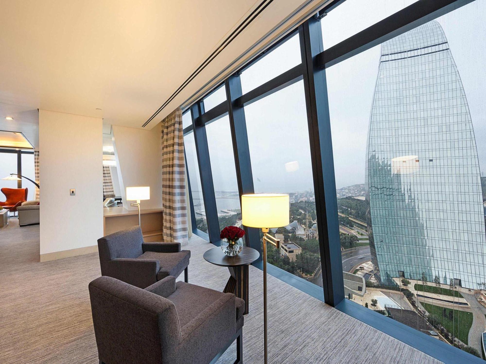 Fairmont Gold One-Bedroom Suite Sea View