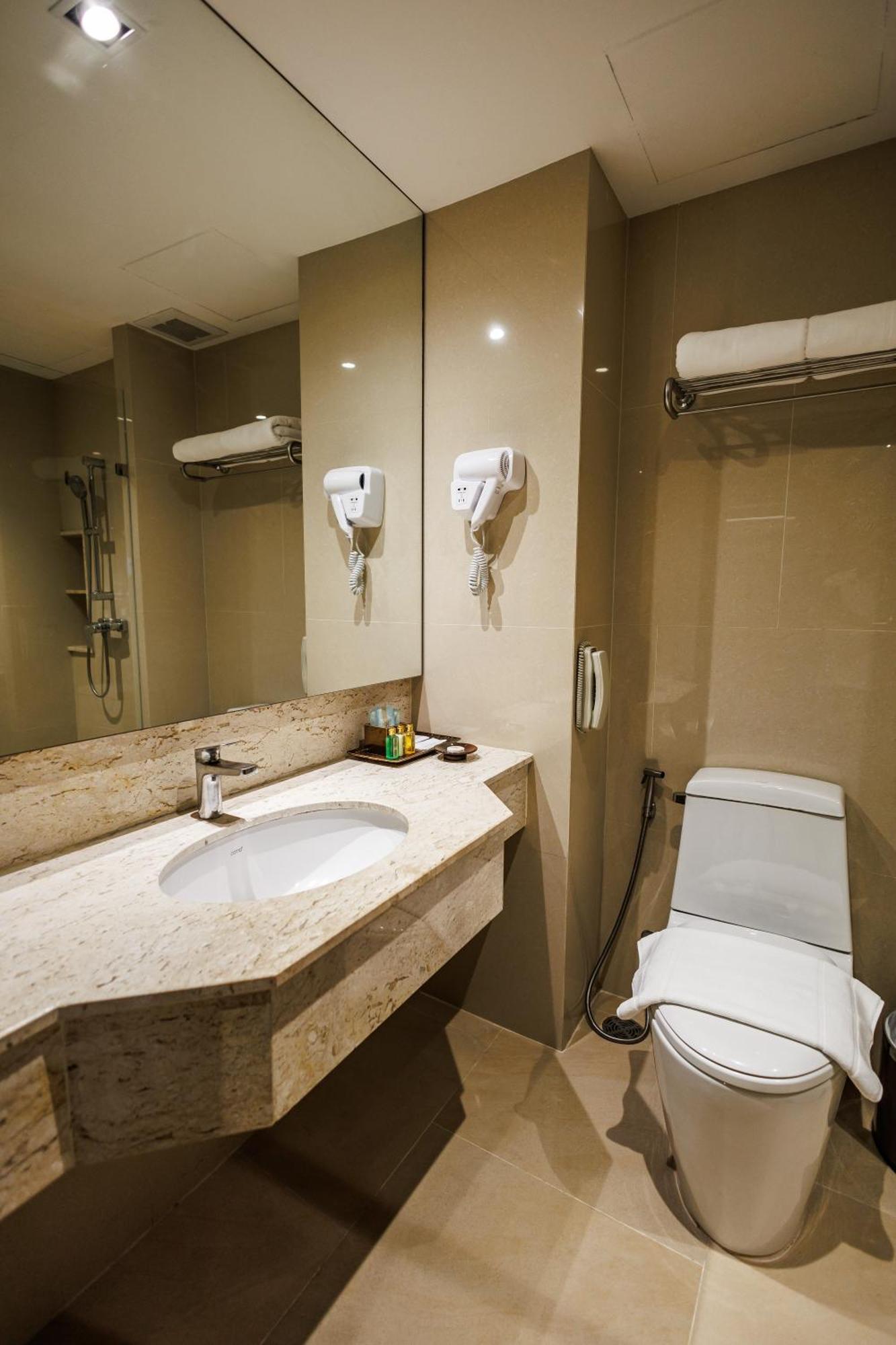 Deluxe Double or Twin Room