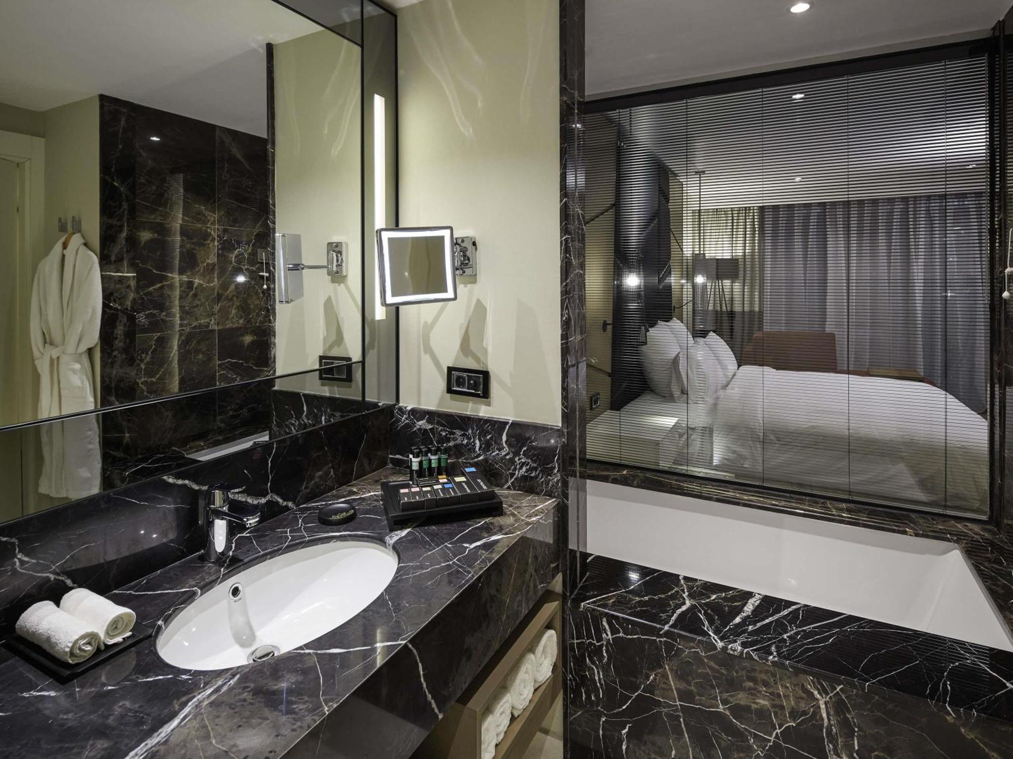 Executive Room with Twin Bed - Lounge Access