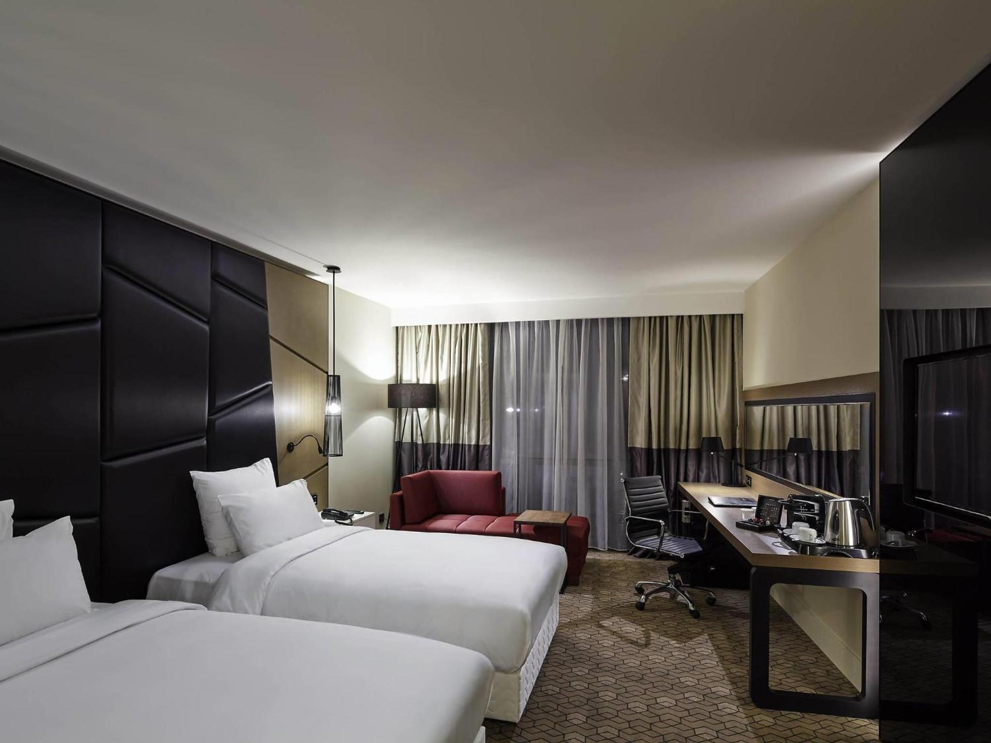 Superior Room with Twin Bed - City View