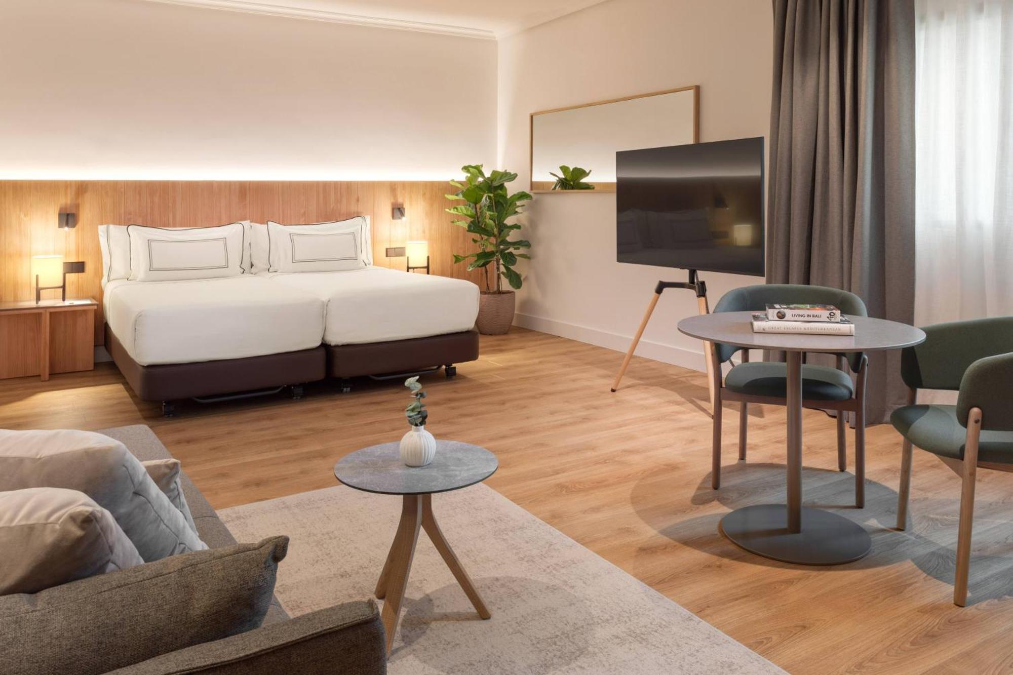 Junior Suite The Level