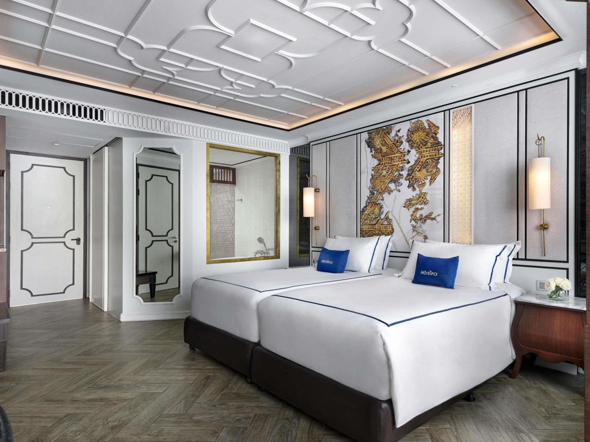 Deluxe Twin Room with Pool View