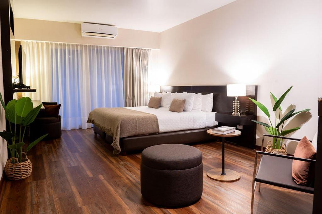 Luxe Suite
