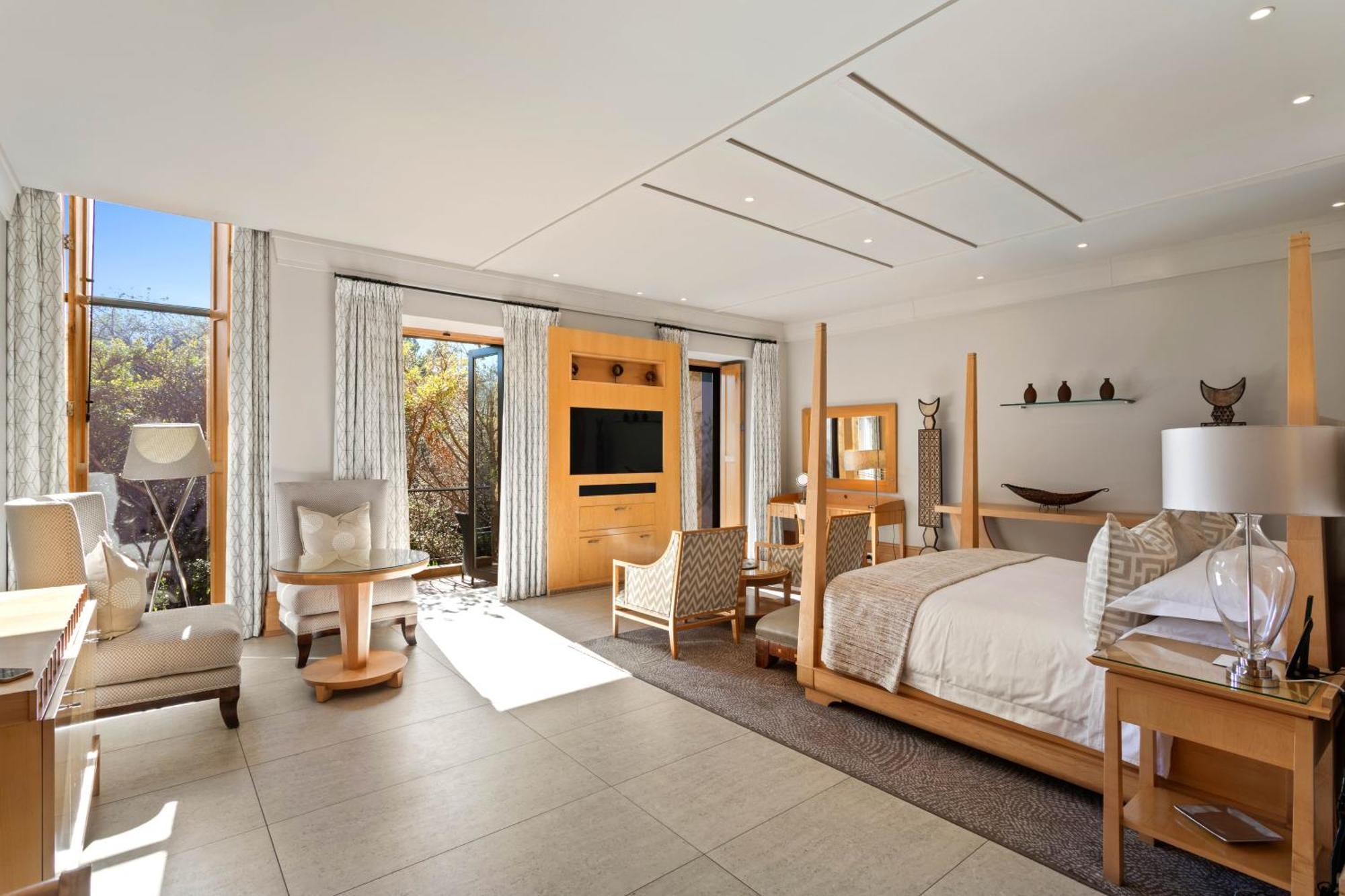 Villa Presidential Suite