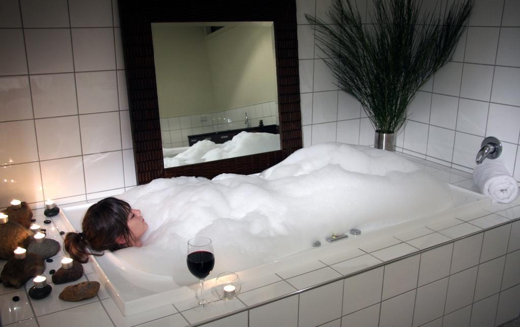 Accessible Spa Suite