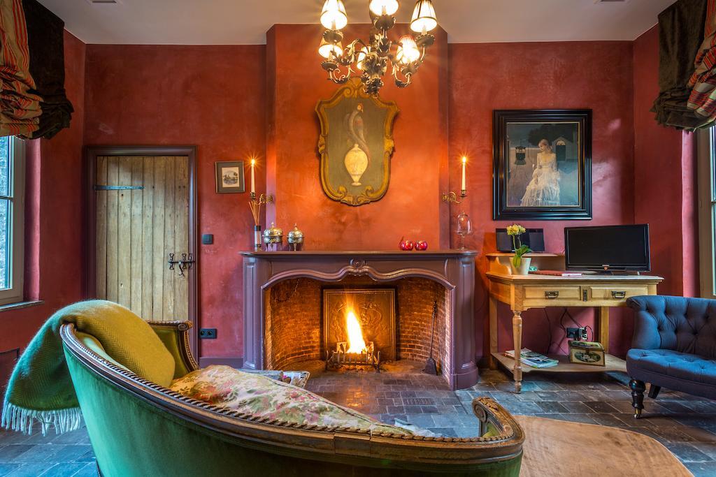 Deluxe Suite with Canal View