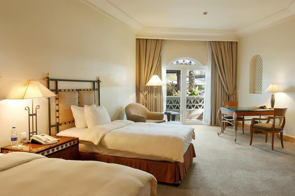 Twin Room - Club Access