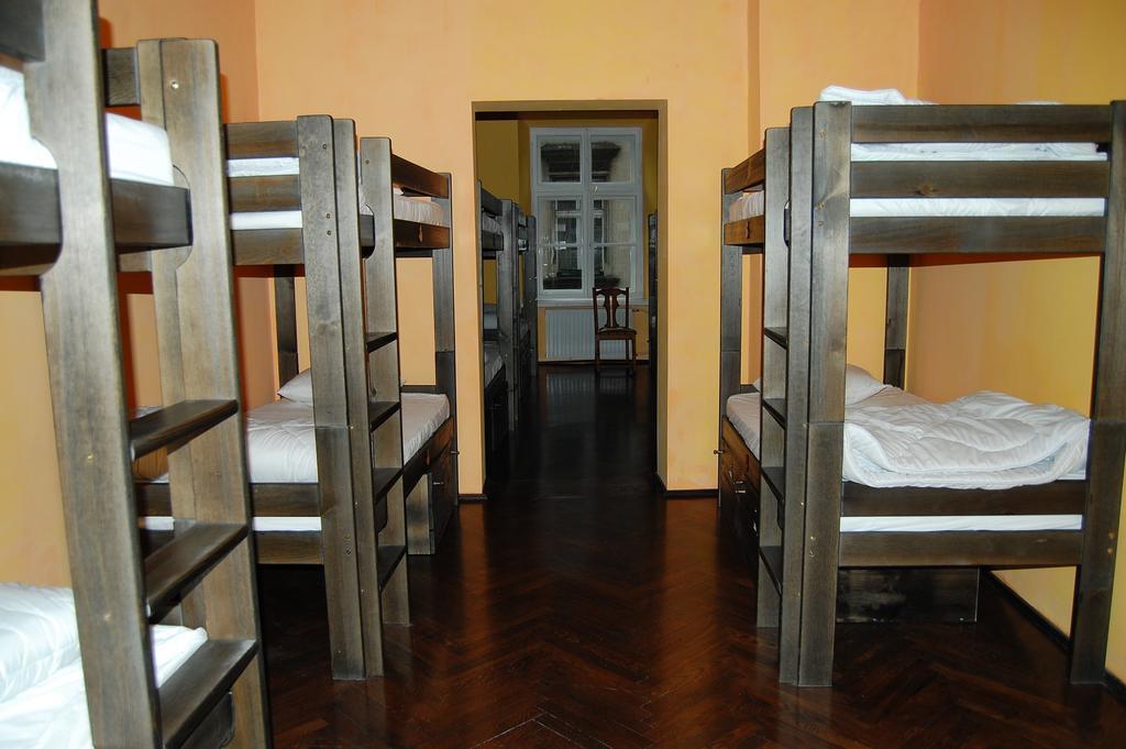 Bed in 14-Bed Mixed Dormitory Room