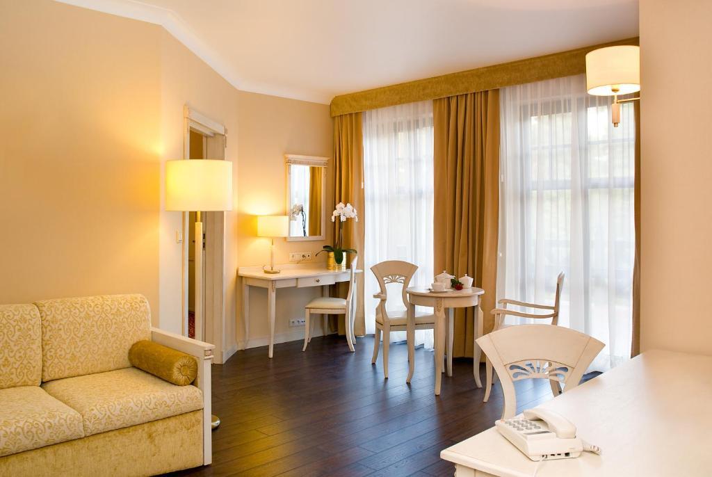 Apartment (Building A)
