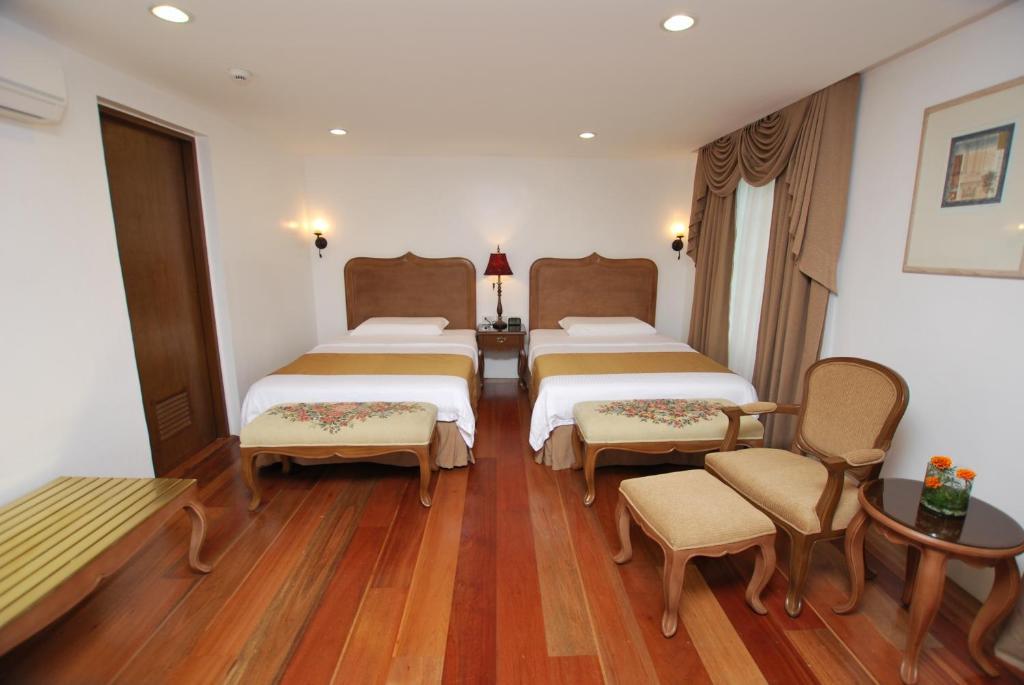 Double Room with Lake View