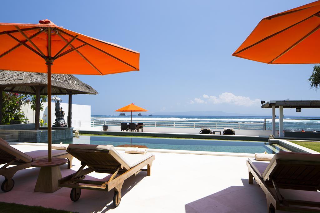 Villa - Beach Front