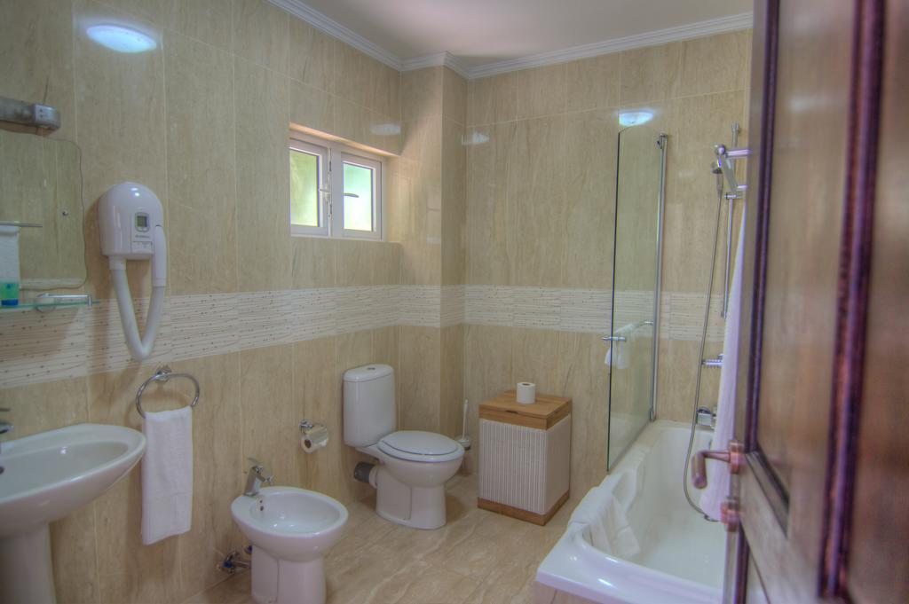 Double Room with Balcony and Sea View
