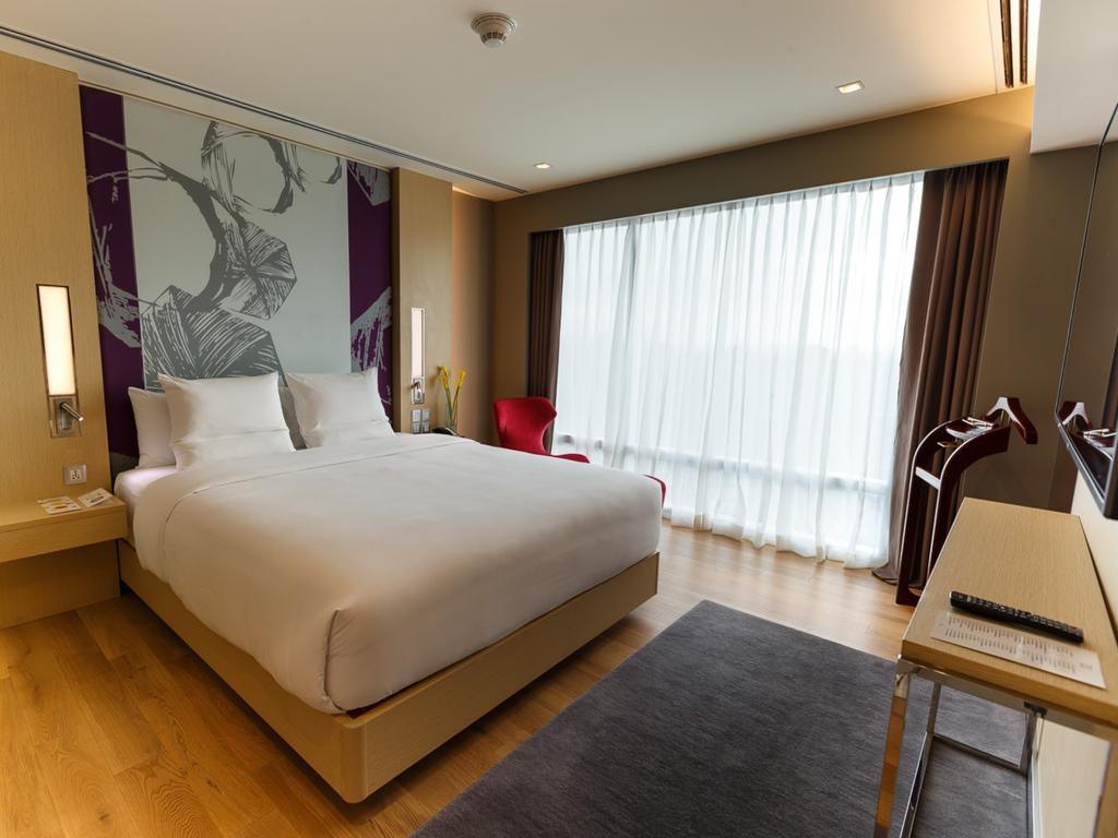 Executive King Suite