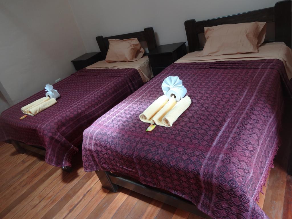 Standard Twin Room with Shared Bathroom