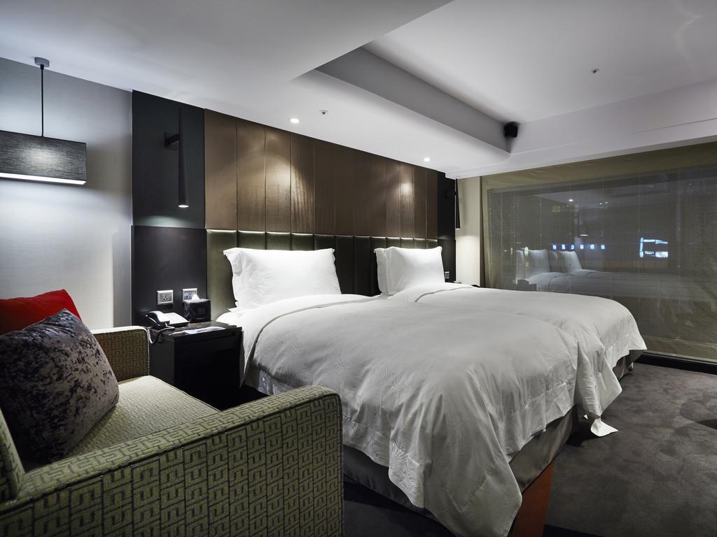 Power Twin Room
