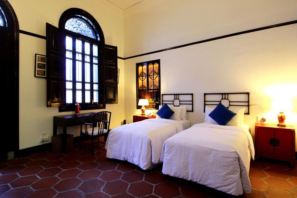 Ming Twin Room (Pool Access)
