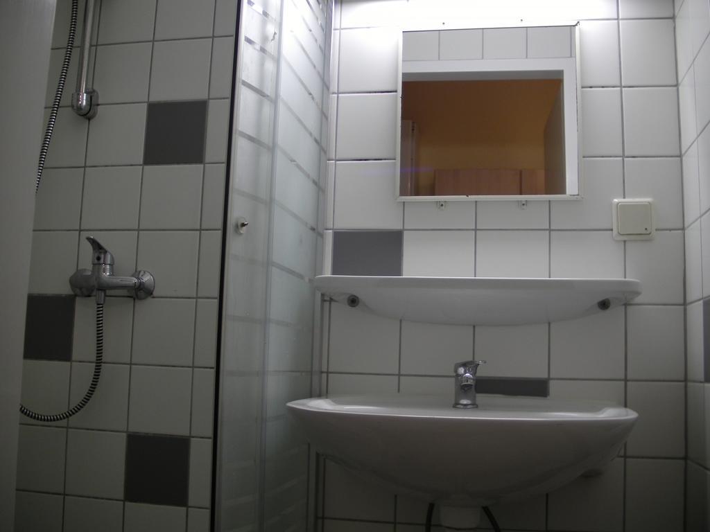 Economy Quadruple Room with Shared Bathroom