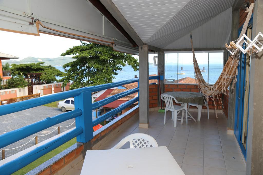 One-Bedroom Apartment with Sea View