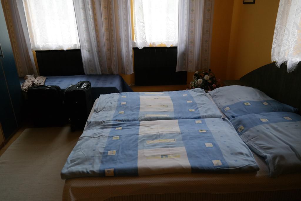 Standard Double Room with Shared Bathroom