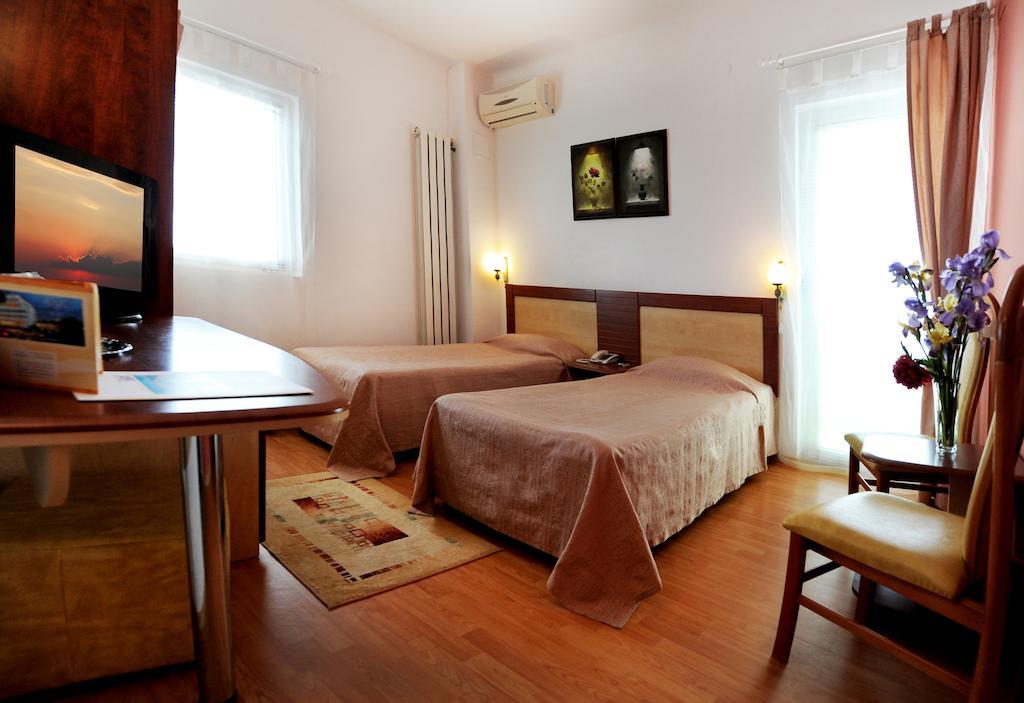 Twin Room with Sea View