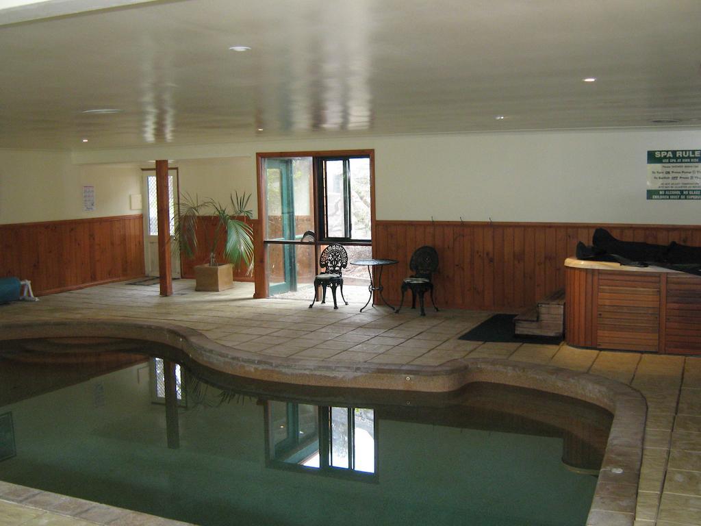 Large Two-Bedroom Villa with Garden View - Pet Friendly