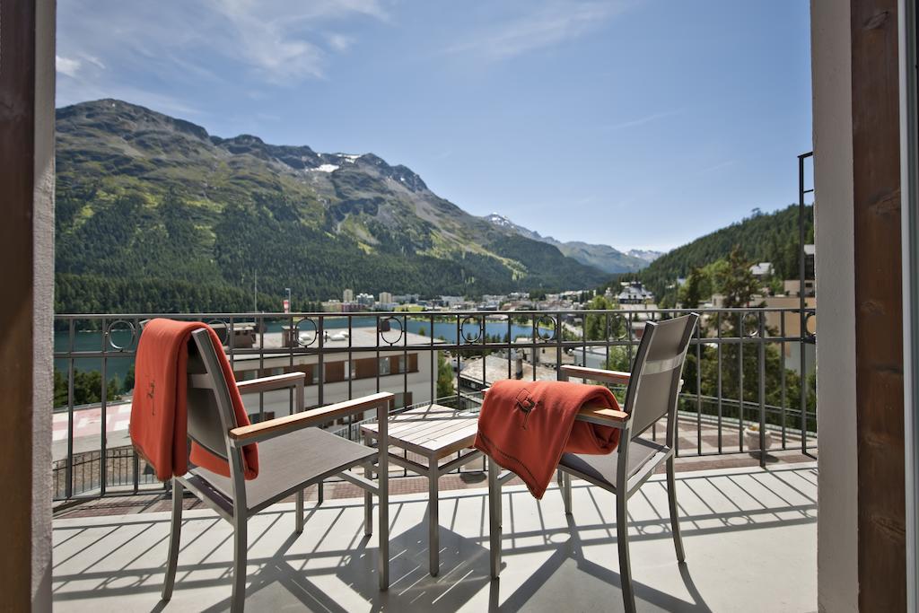 Junior Suite with Lake View