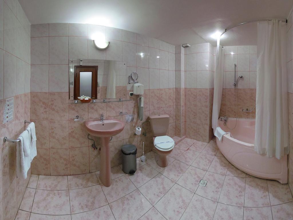 Twin Suite